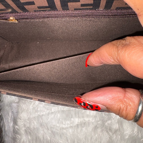 Fashion FF Brown and Black Chain Shoulder Bag - Picture 7 of 15